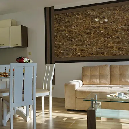 Кабакум Плаза Апартаменти - Cabacum Plaza Apartments * Varna