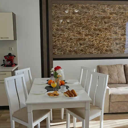 Кабакум Плаза Апартаменти - Cabacum Plaza Apartments